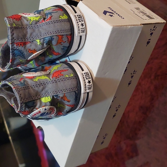 Converse dinosaur hightop sneakers - Picture 3 of 4